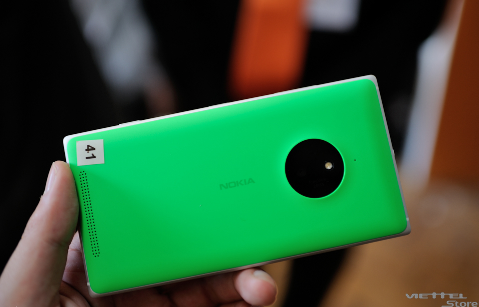 [Trên tay] Nokia Lumia 830 - Smart cao cấp, giá tầm trung